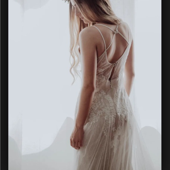 Ti Adora Champagne and Ivory Lace Bohemian Sweetheart A-Line Wedding Gown 12 - Picture 3 of 14